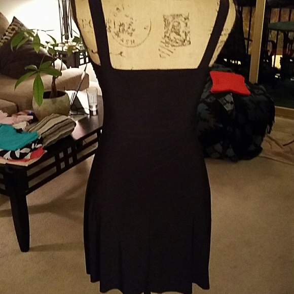 Black cocktail dress - Picture 4 of 4